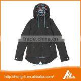 Custom Women 's Polyester Woven Plain Varsity Outdoor Padded Jacket Wholesale thumbnail-5