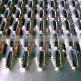 Anti-skid Grip Strut