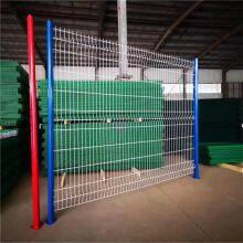 3D Curved Fence System With Interlocking Panels for Easy Assembly thumbnail-5