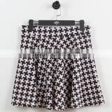 F5S43015 European Style Women Houndstooth Printed Flippy Skirts thumbnail-4