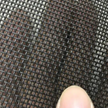 Tela de malla de poliéster recubierta de PVC transparente anti-UV Tela para cercas de piscina Tela exterior Tela de malla tejida Textilene/Tela de malla tejida de PVC al por mayor thumbnail-3