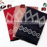 Whoesale Rhombic Geometry Pattern Jacquard Ladies Cashmere Poncho Shawl thumbnail-3