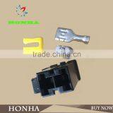 7123-4123-30 YAZAKI FeMale Auto Electrical Wire Connector With Terminals, Auto 2 Pin Connectors