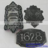 Professional Supply All Kinds of Metal Wine Plate, Wine Packaging Zinc Alloy Plates thumbnail-5