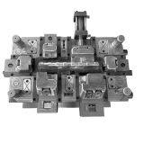 Taizhou Mould Automotive Plastic Mould Car Radiator Plastic Tank Mould thumbnail-3