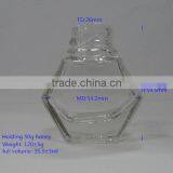 Holding 50g Honey Glass Jar