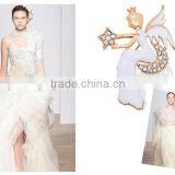 61*43mm Elegant Angle Wings Brooch Moon Star Gold Modern Design Brooches thumbnail-3