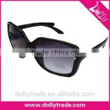 UV 400 Wholesale Fashion Woman's Eyewear,Black Plastic Special Frame Woman Sunglasses