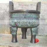 Chinese Archaistic Statue Bronze Mascot Ding Statue thumbnail-1