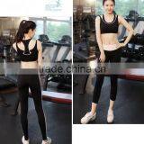 Charming 80 Nylon 20 Spandex Yoga Fitness Active Wear Set With Top Breast Inner Liner thumbnail-4