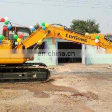 Popular Selling Hydraulic Excavator CLG925D 22Ton Crawler Excavator With Hydraulic Hammer thumbnail-3