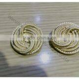 Hand Sewing Metal Bottom for Uniform