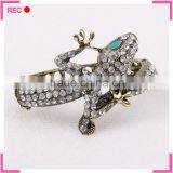 New Design Bangles Exaggerated, Lizard Shaped Crystal Bangles Wholesale thumbnail-3