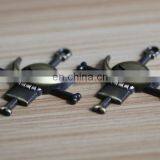 2016 Newly Design Metal Cloth Garment Accessory Metal Brand Label With Low MOQ thumbnail-3