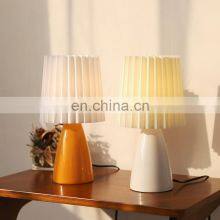 Nordic Desk Lamps Lamparas Luces Vintage Gilr Lamp Milkshake Glass Base Pleated Small Night Light Bedside Lamps