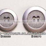 4-Holes Button thumbnail-1