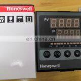 Honeywell Temperature Controller DC1040CL-701-000-E thumbnail-2