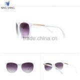 Classical Wooden Kiss Sunglasses thumbnail-3