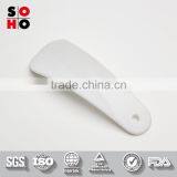 Cheap Plastic Black Short Disposable Custom Good Quality Hotel Shoe Horn thumbnail-4