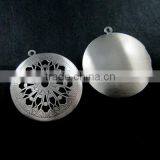 33MM Vintage Style Antiqued Silver Flower Engraved Filigree Round Photo Locket Pendants DIY Supplies 1113017 thumbnail-2