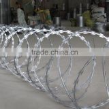 Special price for High tensile razor barbed wire/ sharp barb wire fence