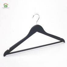 Black Rubber Coated Hangers Plastic Wooden Coat Hangers With Notches thumbnail-2