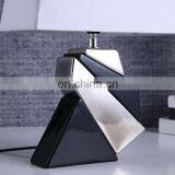 Western Modern Design Geometric Modeling White Ceramic Base Bedside Table Lamps for Home Decor thumbnail-4