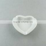 Wholesale White Heart Shape Ceramic Ashtray in Stocklots thumbnail-2