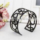 Latest Black Metal Jewelry Bangle,popular Heart Style Bangle for Young Girls thumbnail-3
