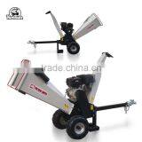 Comply With Europe Safety Regulation CE Approved Trailer Mounted Mobile Diesel Engine Wood Chips Making Machine thumbnail-1