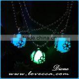 How Cool!! Glowing Magic Heart Locket Stone Pendants Lights Up In The Dark thumbnail-5