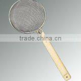 Stainless Round Soba Noodle Strainer With Bamboo Handle thumbnail-1