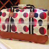 2015 Hot Sale Large Capacity Waterproof Fashion Geometrical Pattern Women Travel Bag thumbnail-3