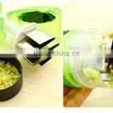 Cy289 Kitchen Tool Plastic Garlic Ginger Grinder Twist Press Onion Garlic Mincer thumbnail-5