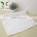 100% Cotton Solid Color Jacquard in Relief Hotel Bath Mat, Embossed Towel thumbnail-2
