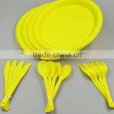 High Quality Plastic Picnic Tableware Set of 16 for Sale thumbnail-3