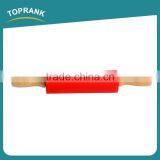 Toprank Wholesale Bakeware Tool Food Grade Silicone Rolling Pin Non-stick Wooden Handle Kids Rolling Pin thumbnail-3