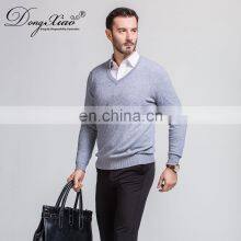 Wholesale 100% Merino Wool Men's V-Neck Pullover Sweater Custom Logo Loose Fit for Spring thumbnail-4