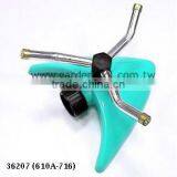 Rotary Aluminum 3-Arm Sprinkler With Plastic Base thumbnail-1