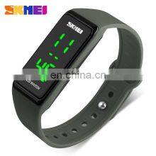 Original Watch Manufacturer Wholesale Unisex Silicone Watch Date Sport Bracelet LED Digital Wristwatch thumbnail-2