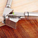Garlic Crusher Made of Stainless Steel Mince Professional Garlic Press, Silicone Crusher With Garlic Peeler thumbnail-3