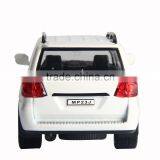 1:24 White Alloy Scale Diecast Model Car thumbnail-4