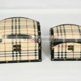 Retro Curved Stripes Jewelry Box Rivets Border thumbnail-1