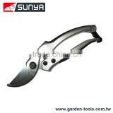 Harvest Fruit Lightweight Aluminum Handle Hand Pruner