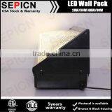 Indoor and Outdoor Usage IP65 Waterproof 40w 60w 100w Outdoor Lighting LED Wall Pack DLC thumbnail-3