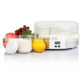 Yoghurt maker with digital timer