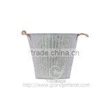 Galvanized Tub With Wood Handles thumbnail-4