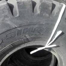 1400-25 Truck Tyre thumbnail-1