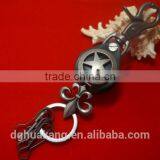 Metal Star Multi Ring High-end Folded Leather Band Connecting Carabiner Keychain