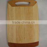 Rubber Wood Cutting Board With Handle thumbnail-2